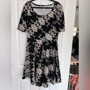 LulaRoe Nicole Elegant Collection with Matching Tights, jewelry, & belt
